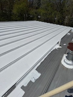 Commercial roofing membrane installation